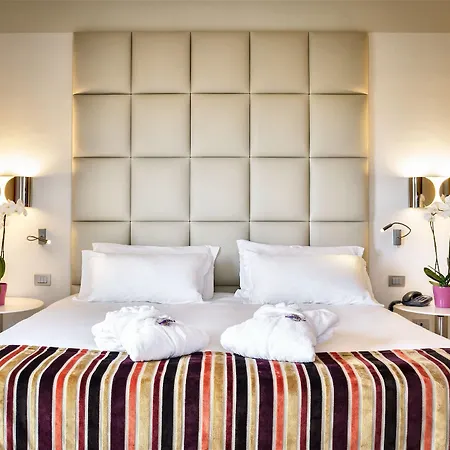 Jazz Hotel 4*